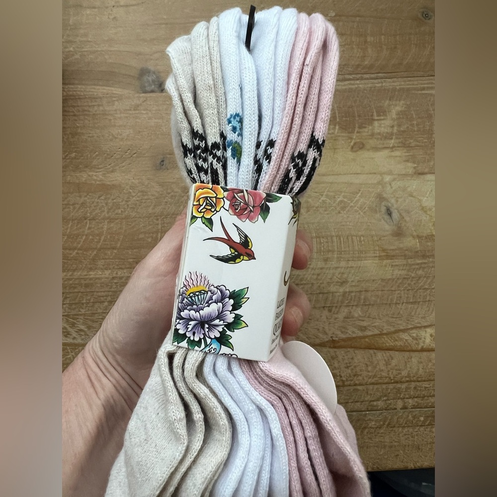 Ed Hardy Ladies Fashion Quarter Socks 6 Pack Pink New - Picture 4 of 8